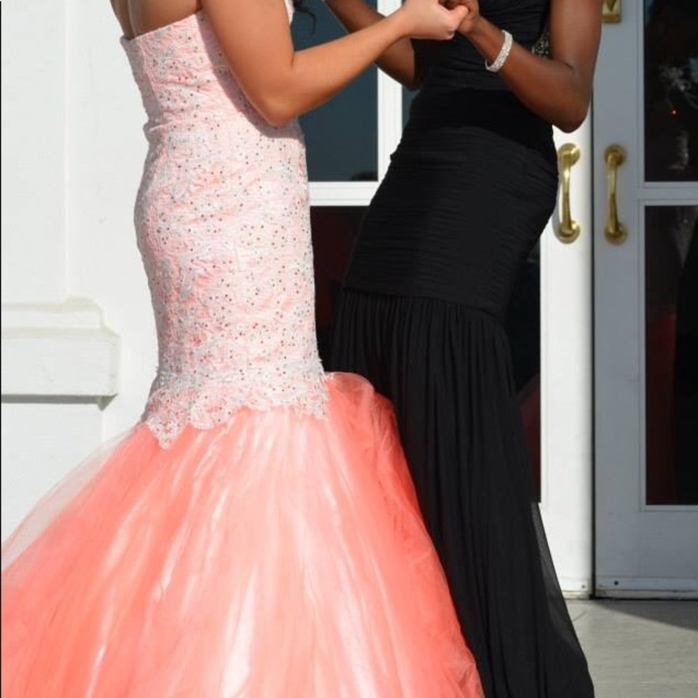 Morrell Maxie Peach Prom Dress